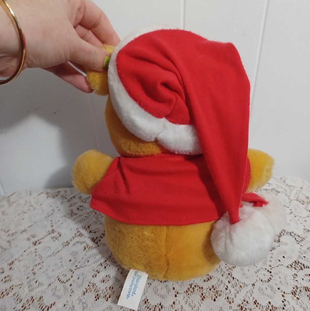 Vintage Winnie The Pooh Santa - Picture 5 of 7